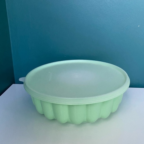 Vintage Tupperware 3 Piece Jello Mold Jadeite Green Jel-Ring Salad Mold - Picture 2 of 13